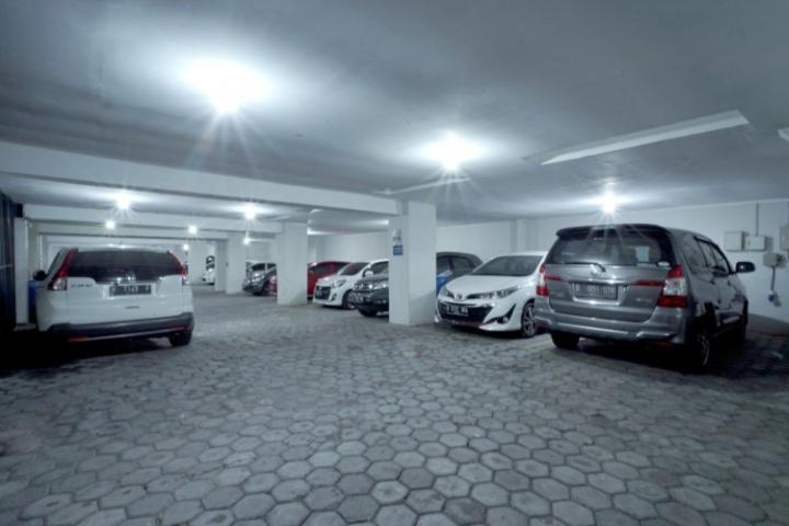 D'Paragon Bukit Sari Semarang Buitenkant foto