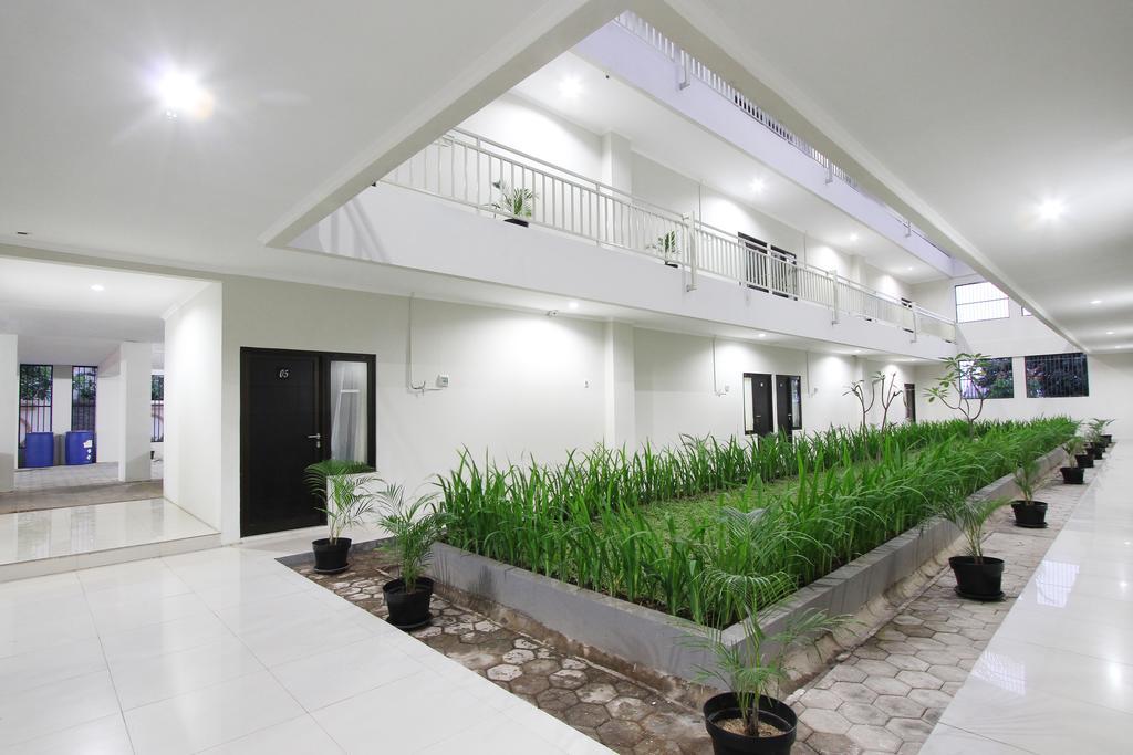 D'Paragon Bukit Sari Semarang Buitenkant foto